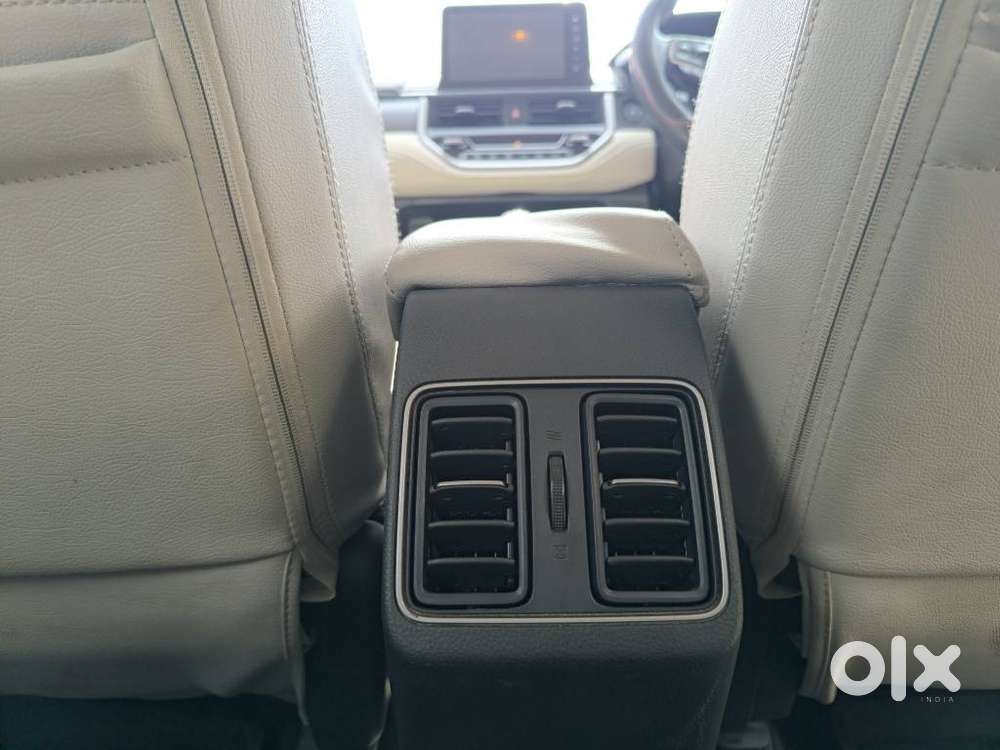 Honda Elevate V Mt, 2024, Petrol