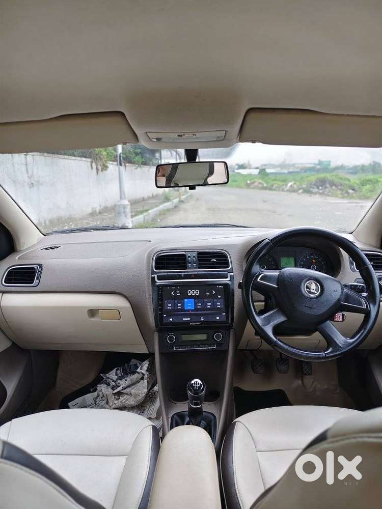 Skoda Rapid Elegance 1.6 Tdi Cr Manual, 2013, Diesel