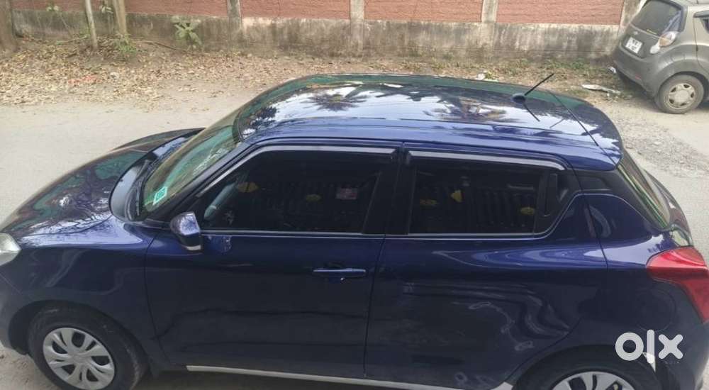 Maruti Suzuki Swift Vxi + Manual, 2023, Petrol