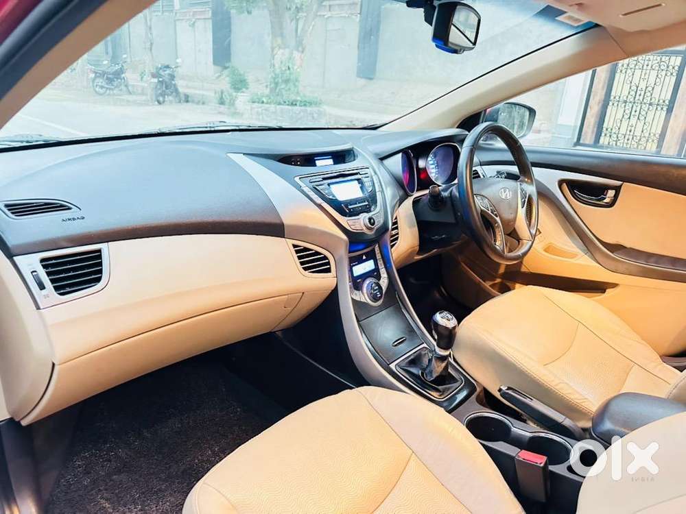 Hyundai New Elantra 2014 August Petrol Well Maintained
