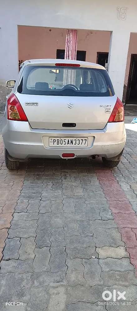 Maruti Suzuki Swift 2009 Diesel 102700 Km Driven