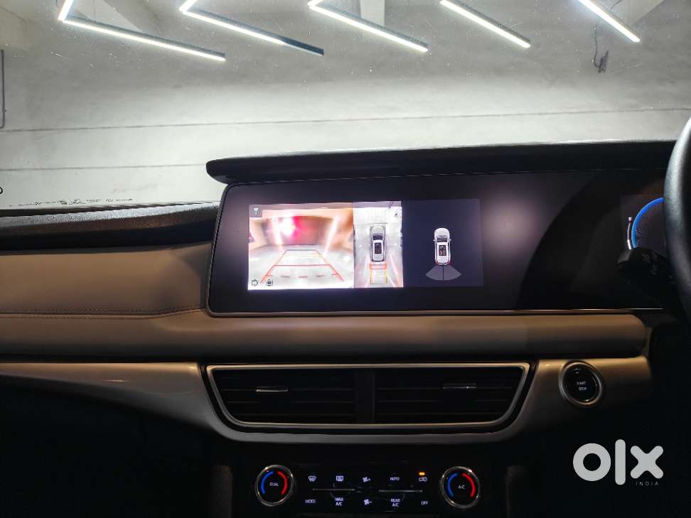 Mahindra Xuv700 2.2 Ax 7 Diesel Mt Luxury Pack Str, 2023, Diesel