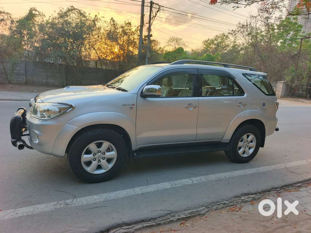 Toyota Fortuner 3.0 4x4 Manual, 2011, Diesel