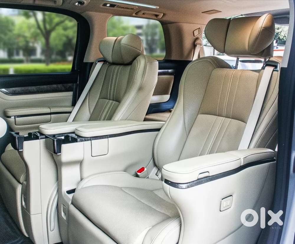 Toyota Vellfire 2.5 Hybrid, 2023, Petrol