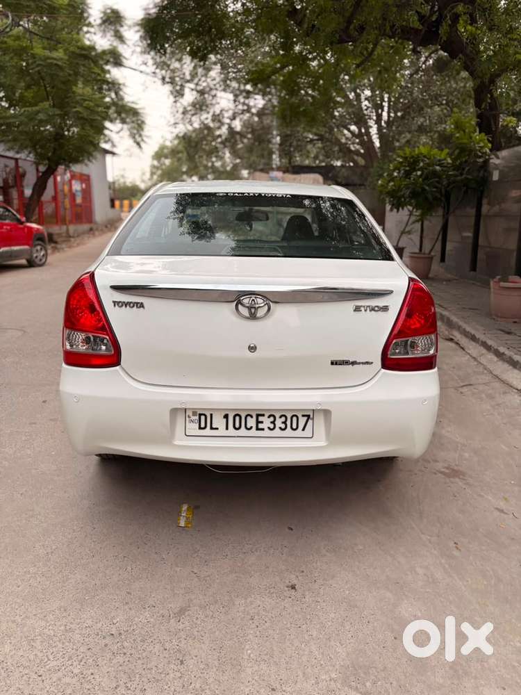 Dl Toyota Etios 2012 Petrol