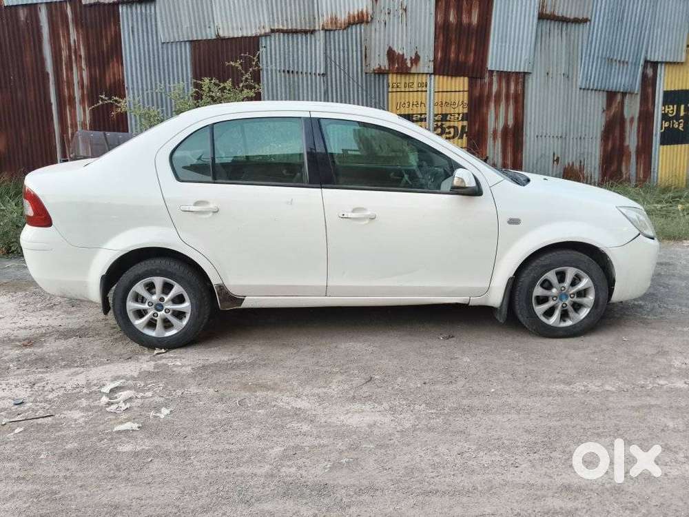 Ford Fiesta Petrol Titanium, 2012, Petrol