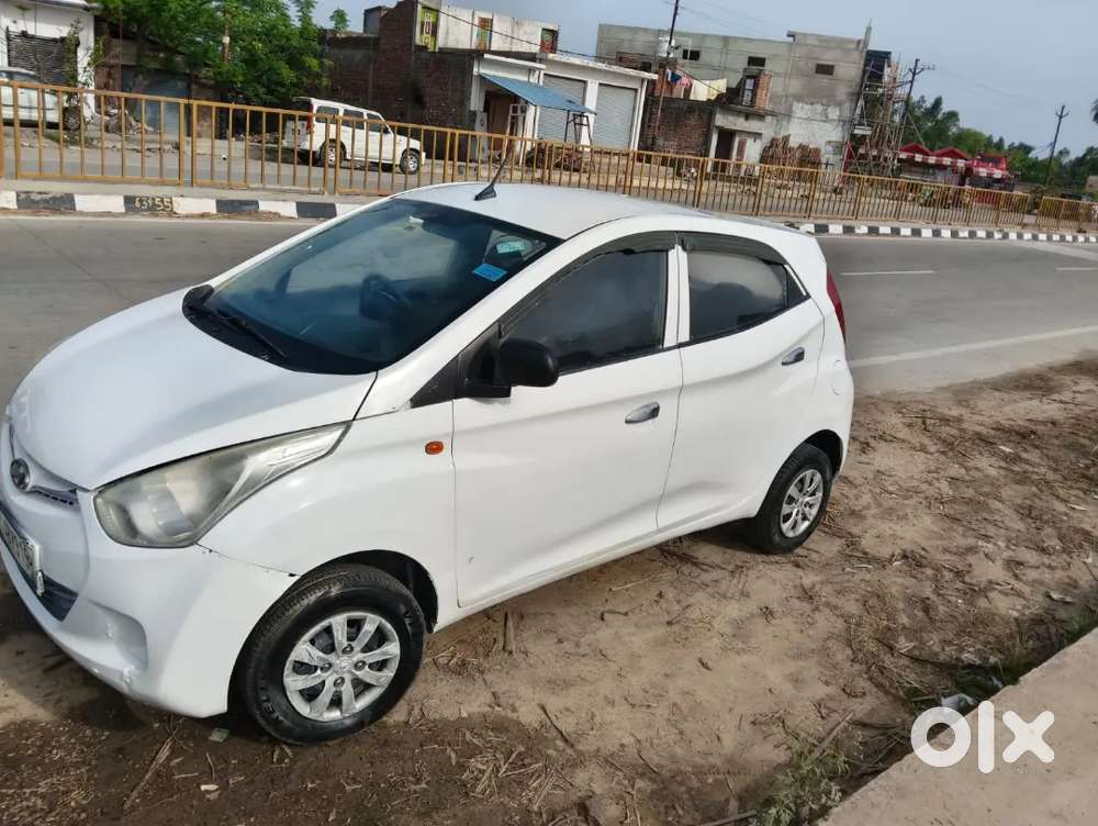 Hyundai Eon 2012 Cng & Hybrids 70000 Km Driven
