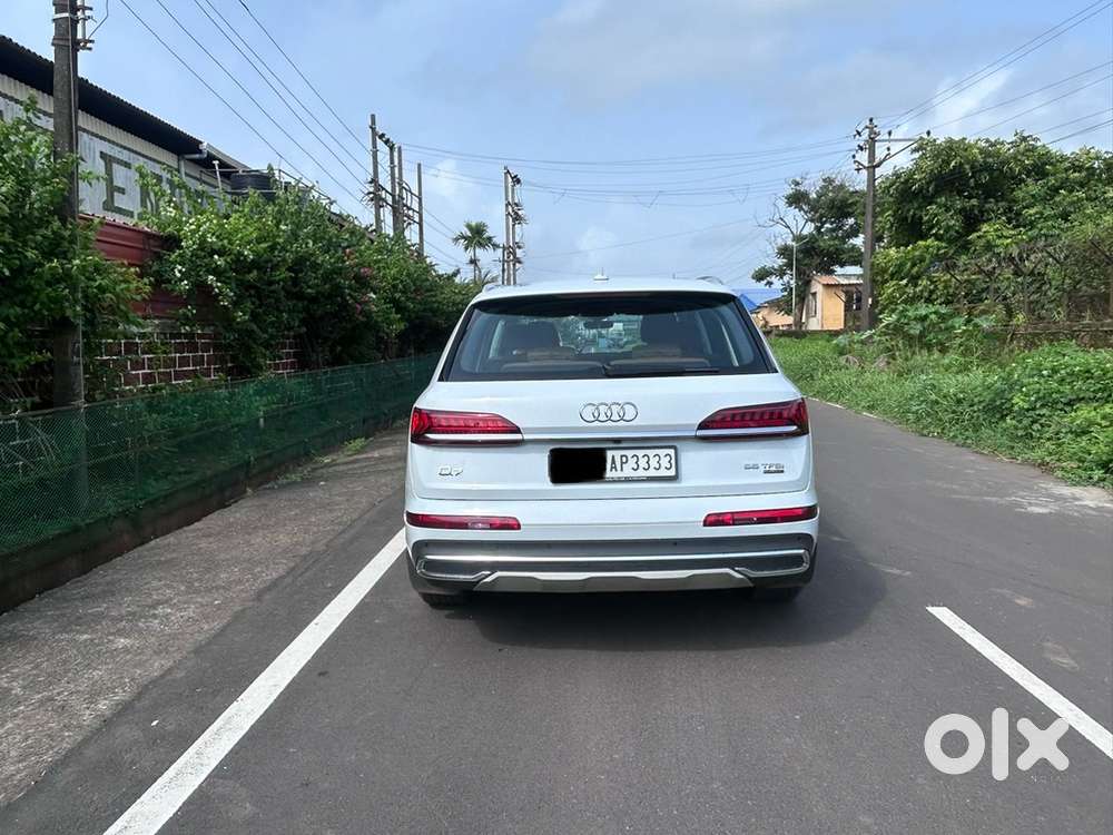 Audi Q7 3.0 Petrol 2024 Hybrid Quattro