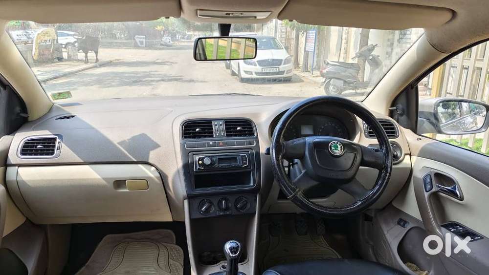 Skoda Rapid Elegance 1.6 Tdi Cr Manual, 2012, Diesel