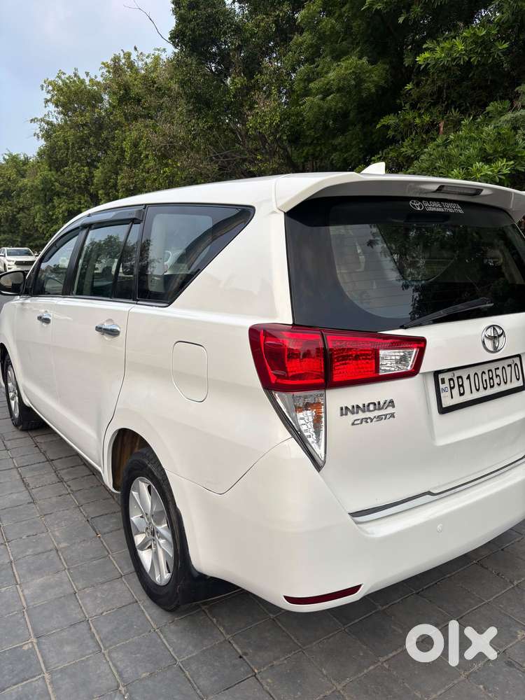 Toyota Innova Crysta 2.4 Vx Mt, 2016, Diesel