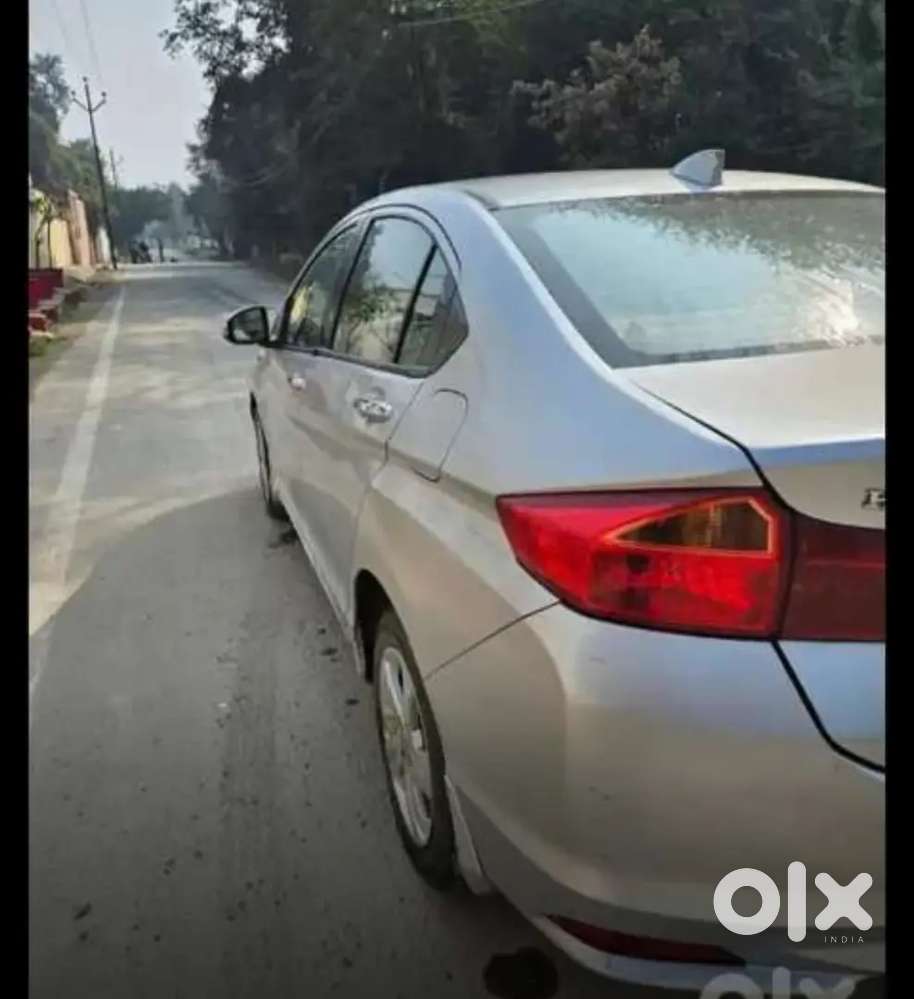 Honda City 2015 Petrol 122000 Km Driven Well Maintained Doctor's Car
