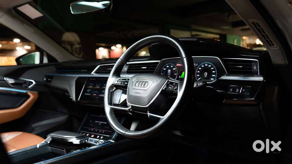 Audi Q8 E-tron 55, 2021, Electric