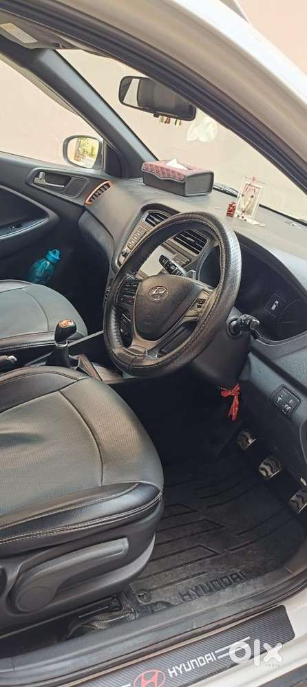 2017 Hyundai Manual Petrol First Owner