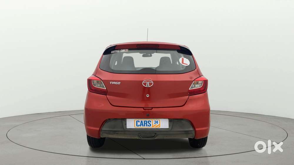 Tata Tiago 1.2 Revotron Xta, 2017, Petrol