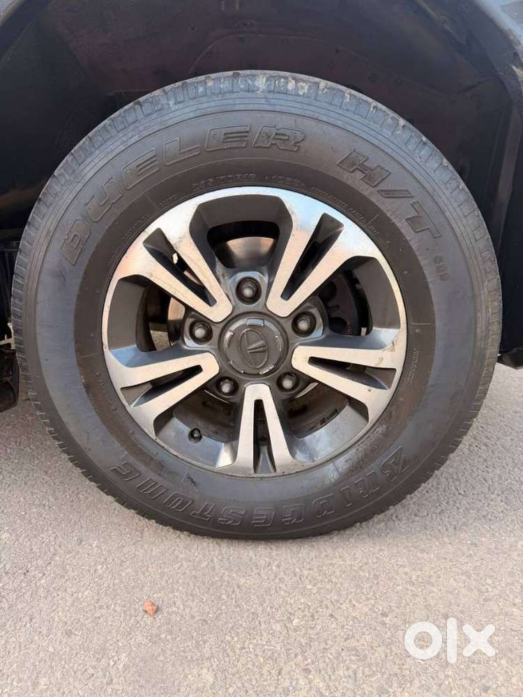Tata Hexa 2.2 Xe 4x2 7 Str, 2018, Diesel