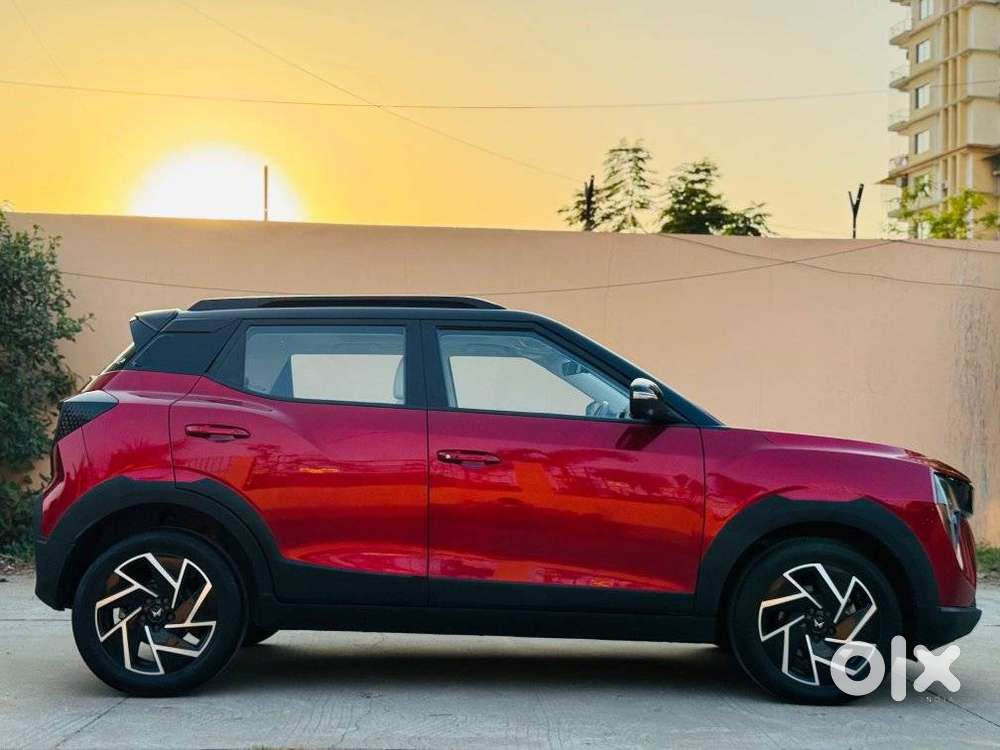 Mahindra Xuv 3xo Ax7l 1.2 Petrol At (pg), 2024, Petrol