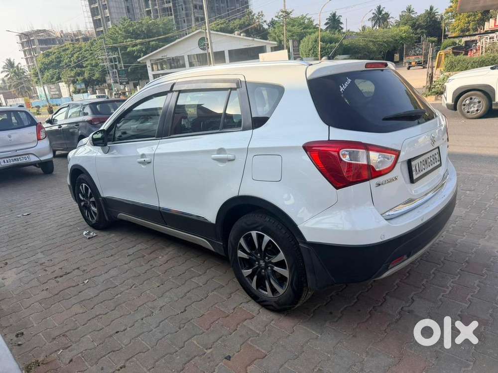 Maruti Suzuki S Cross 2022 Petrol Well Maintained