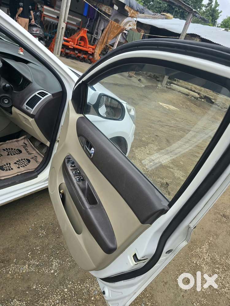 Honda 0 Alpha 2011 Petrol
