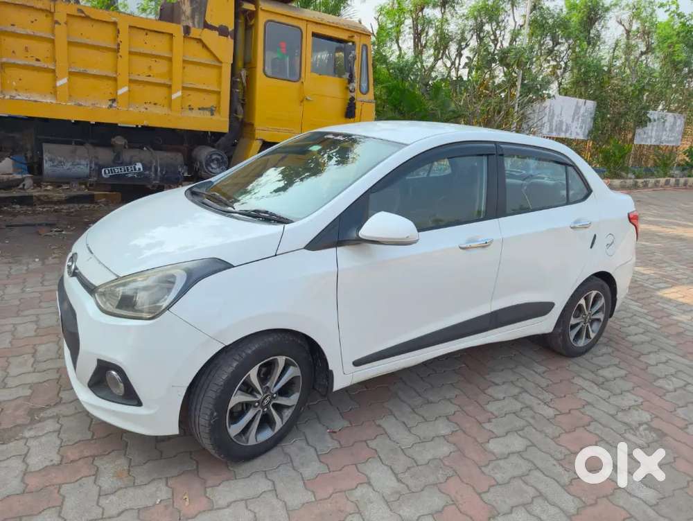 Hyundai Xcent 2015 Diesel Well Maintained