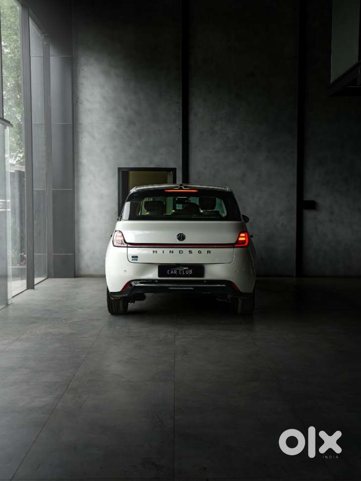 Mg Windsor Ev Essence, 2024, Electric