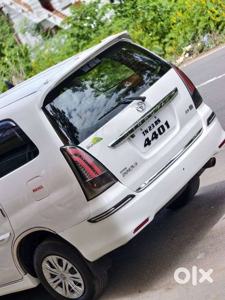 Toyota Innova 2.5 G (diesel) 8 Seater Bs Iv, 2012, Diesel