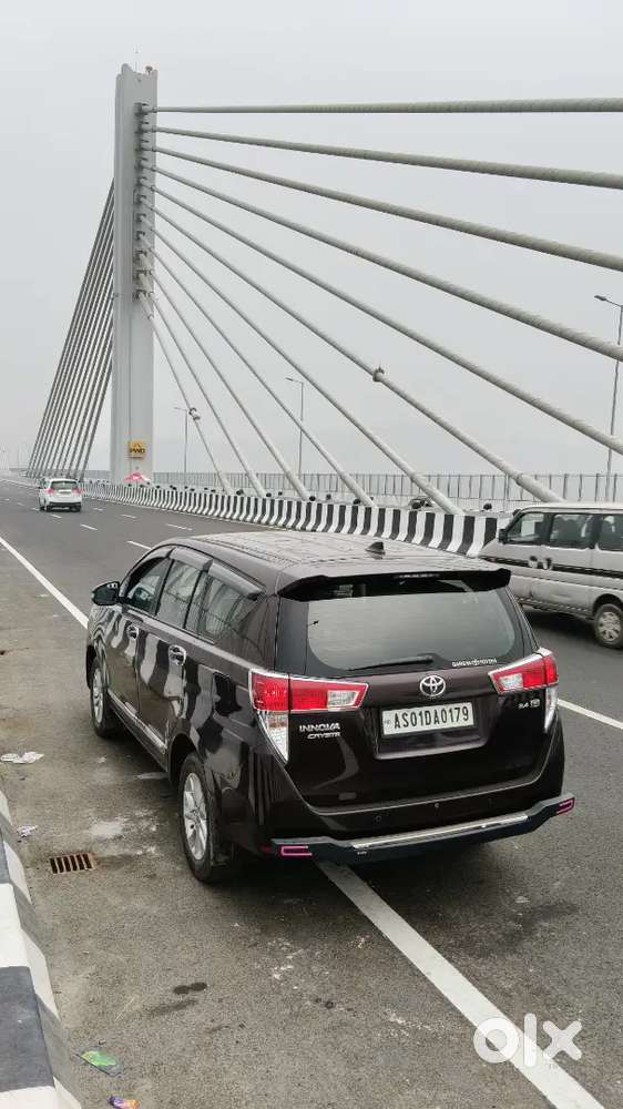Toyota Innova Crysta 2.4g , Captain Seats , 65000km Only.