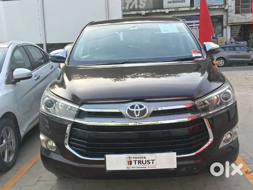 Innova Crysta 2.8z Fully Top Auto All Original Condition