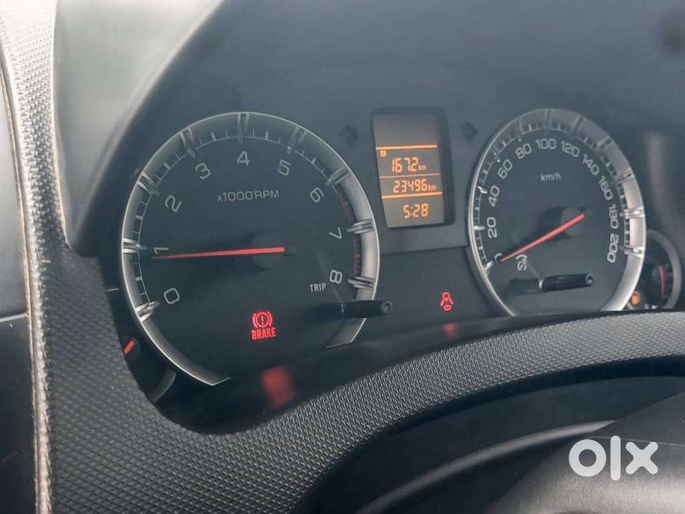 Maruti Suzuki Swift Vxi Abs Bsiv, 2017, Petrol