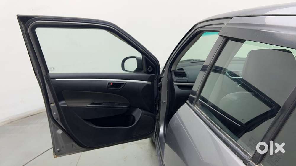 Maruti Suzuki Swift 1.2 Lxi (o), 2016, Petrol