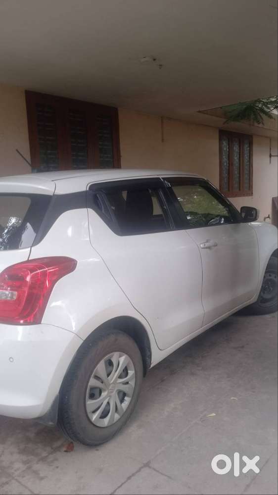 Maruti Suzuki Swift 2021 Petrol 70000 Km Driven