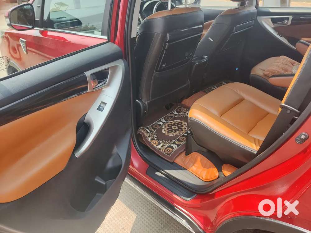 Toyota Innova Crysta 2017 Diesel 105000 Km Driven