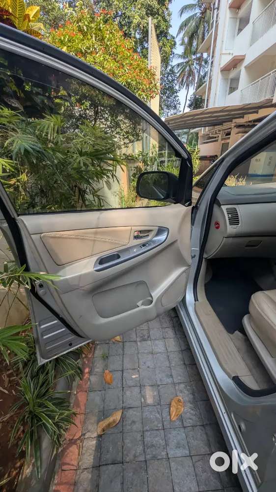 Toyota Innova V 2009 Diesel Well Maintained - Original Kerala