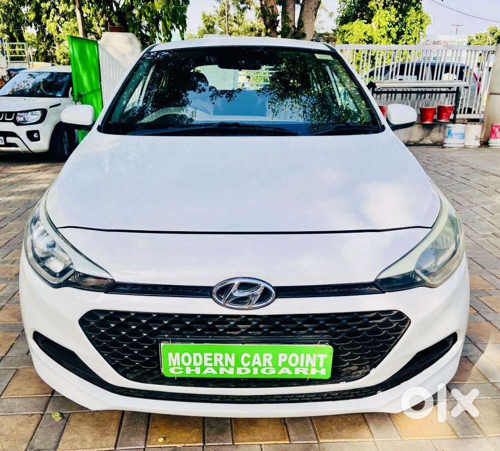 Hyundai Elite I20 Sportz (o) 1.2, 2015, Petrol