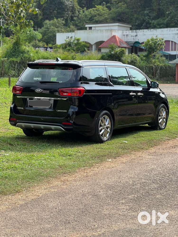 Kia Carnival Premium, 2021, Diesel