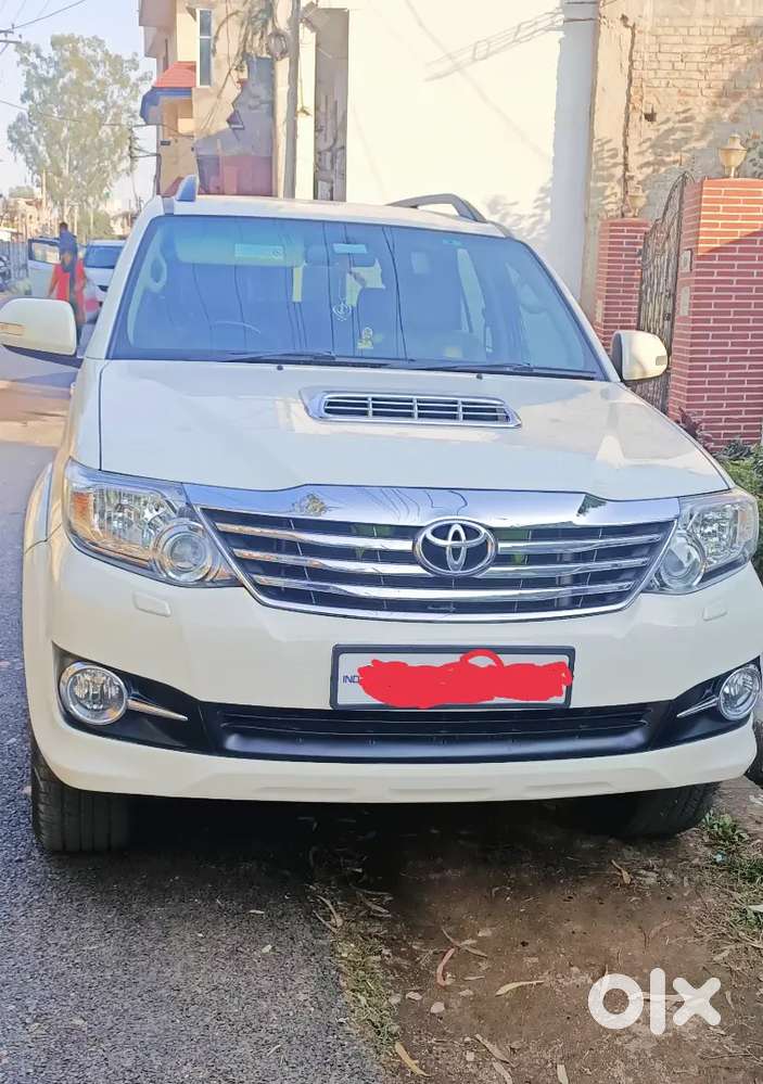 Toyota Fortuner 2016