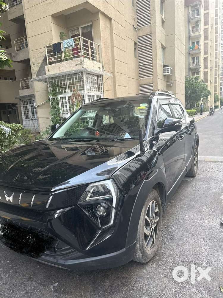 Mahindra Xuv 3xo Petrol 2024 Auto