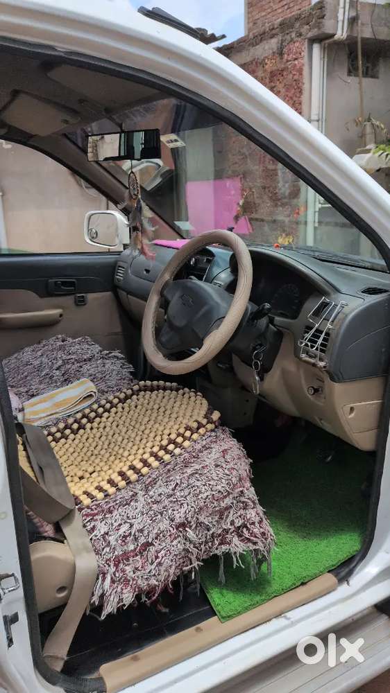 Chevrolet Tavera 2012