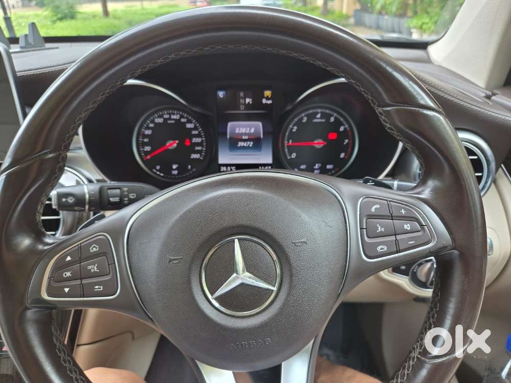 Mercedes-benz Glc 300 4matic Petrol White 39k Km