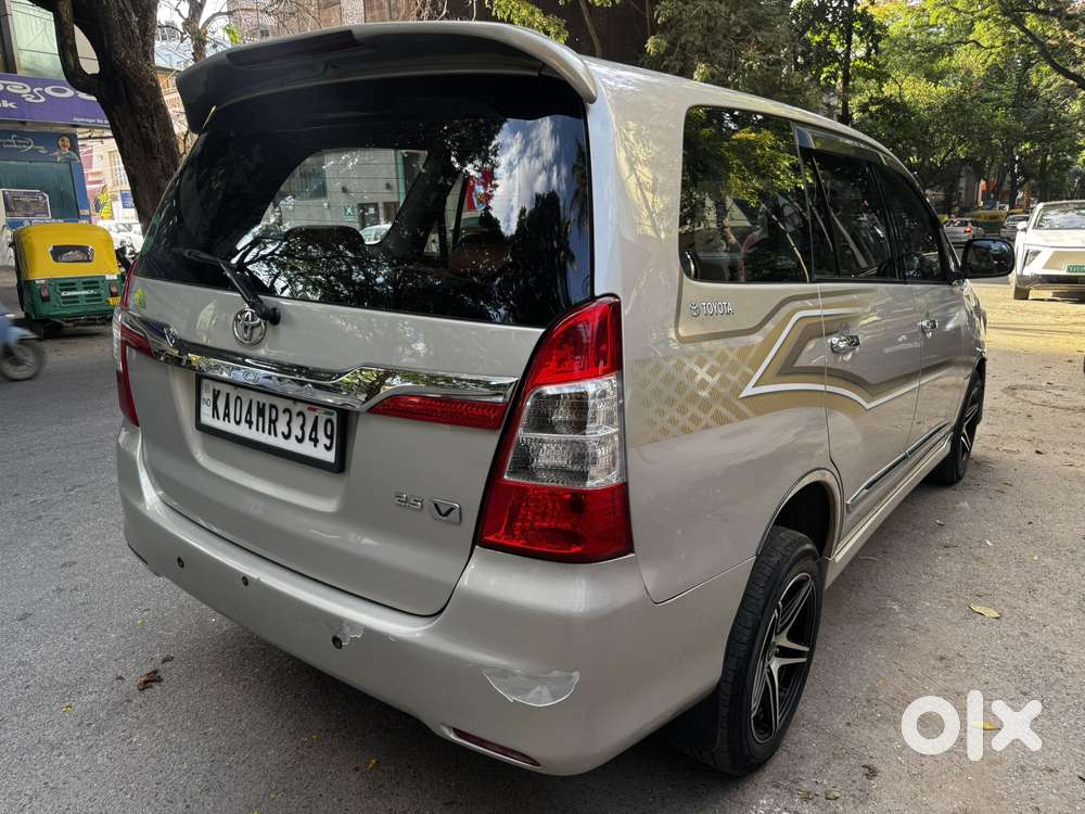 Toyota Innova 2.5 Gx (diesel) 7 Seater Bs Iv, 2016, Diesel