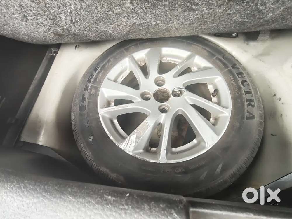 Maruti Suzuki Swift 2013 Zxi Abs