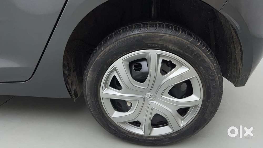 Tata Altroz 1.2 Xt, 2022, Petrol