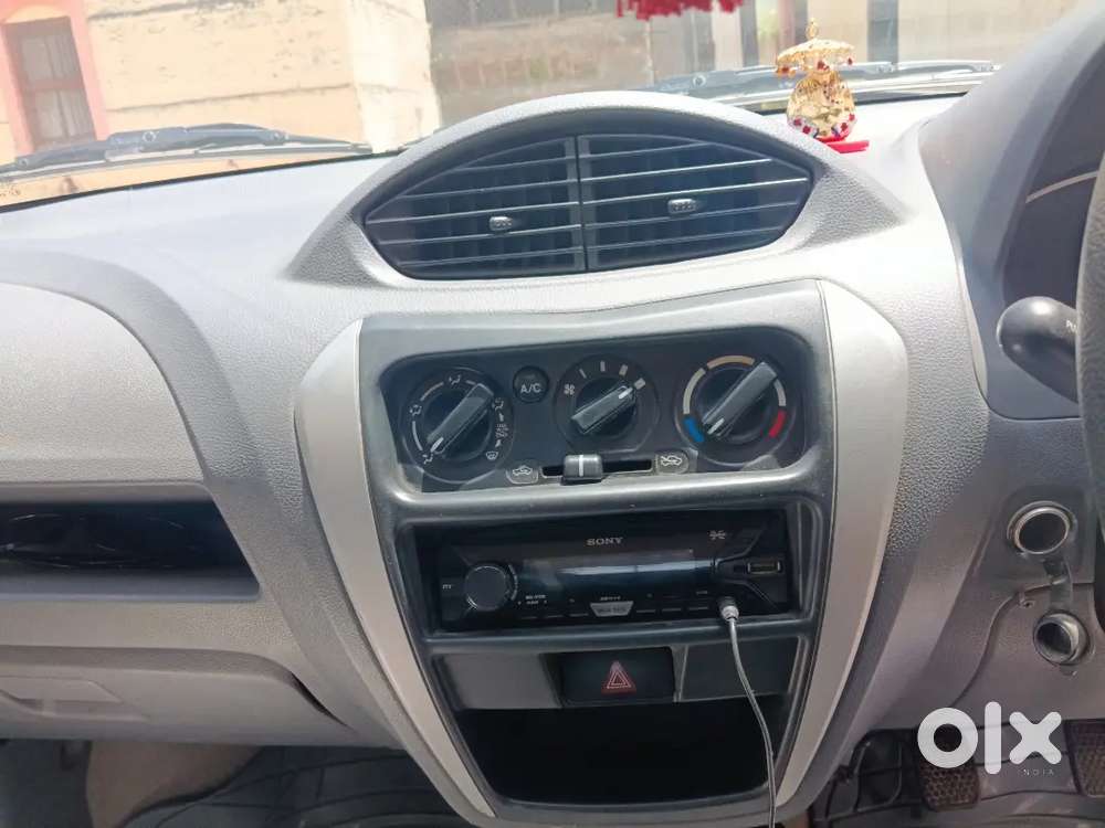 Good Condition Family' Car
Cilld Ac,tayer 80'/.