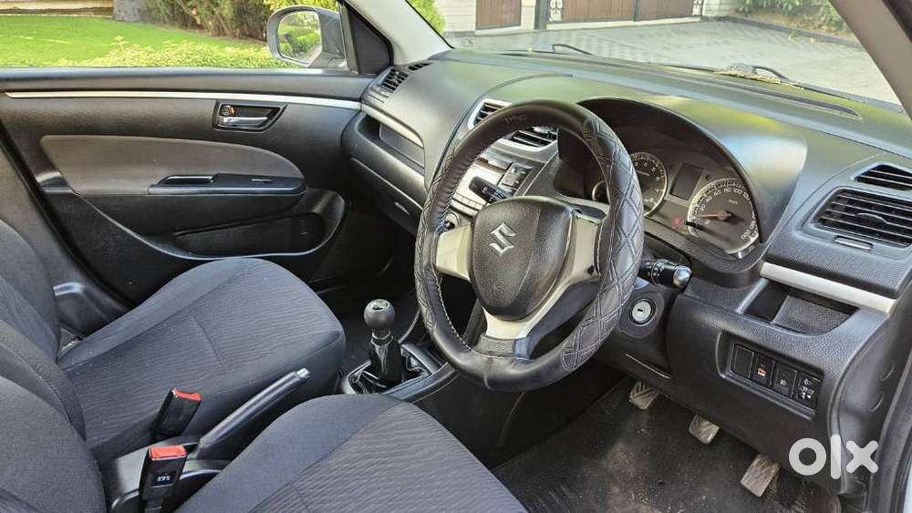 Maruti Suzuki Swift Vxi Optional, 2016, Petrol