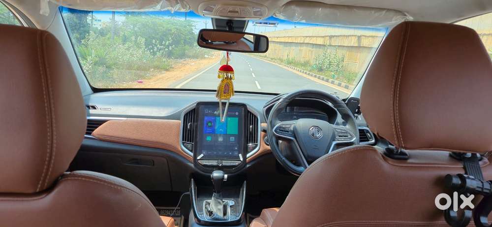 Mg Hector Plus Sharp Cvt, 2023, Petrol