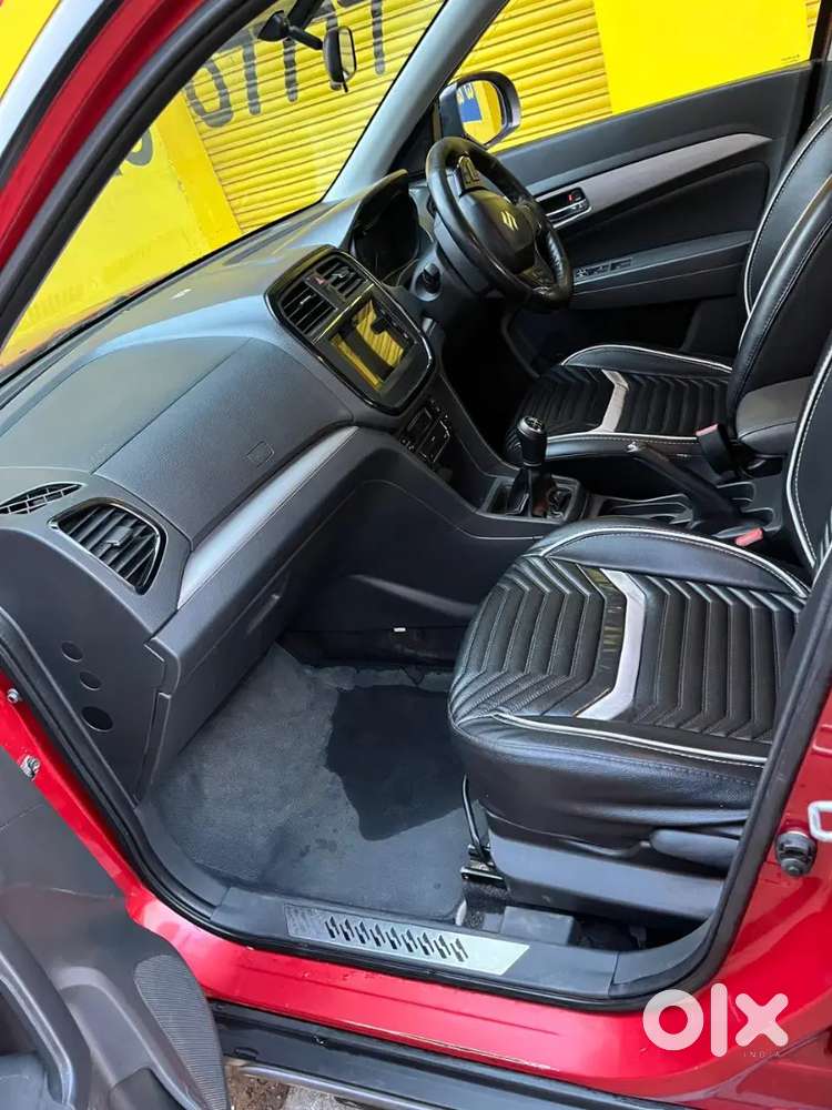 Brezza Zdi+dual Tone, Single Own, Well Maintained