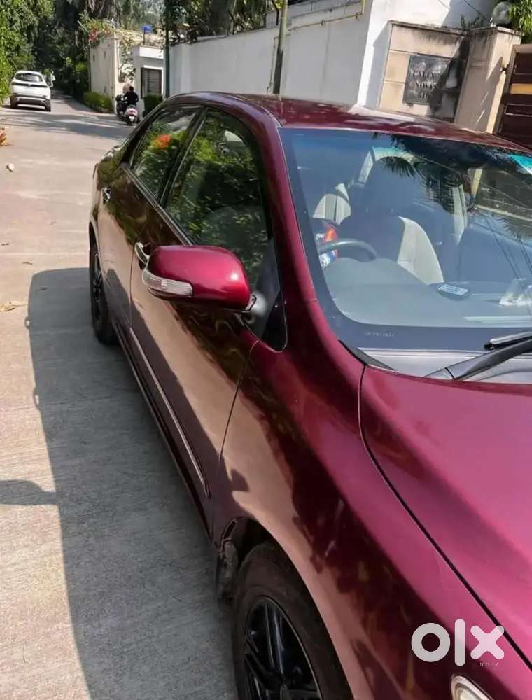 Toyota Corolla Altis 2010 Petrol Well Maintained