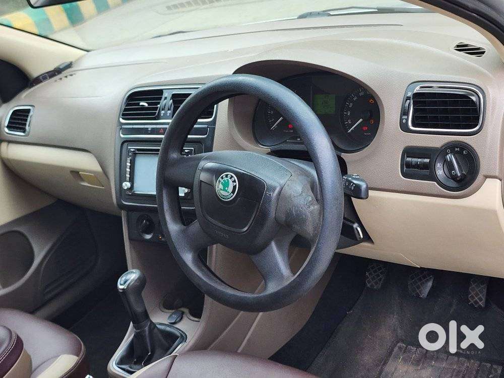 Skoda Rapid 1.6 Tdi Ambition, 2014, Diesel