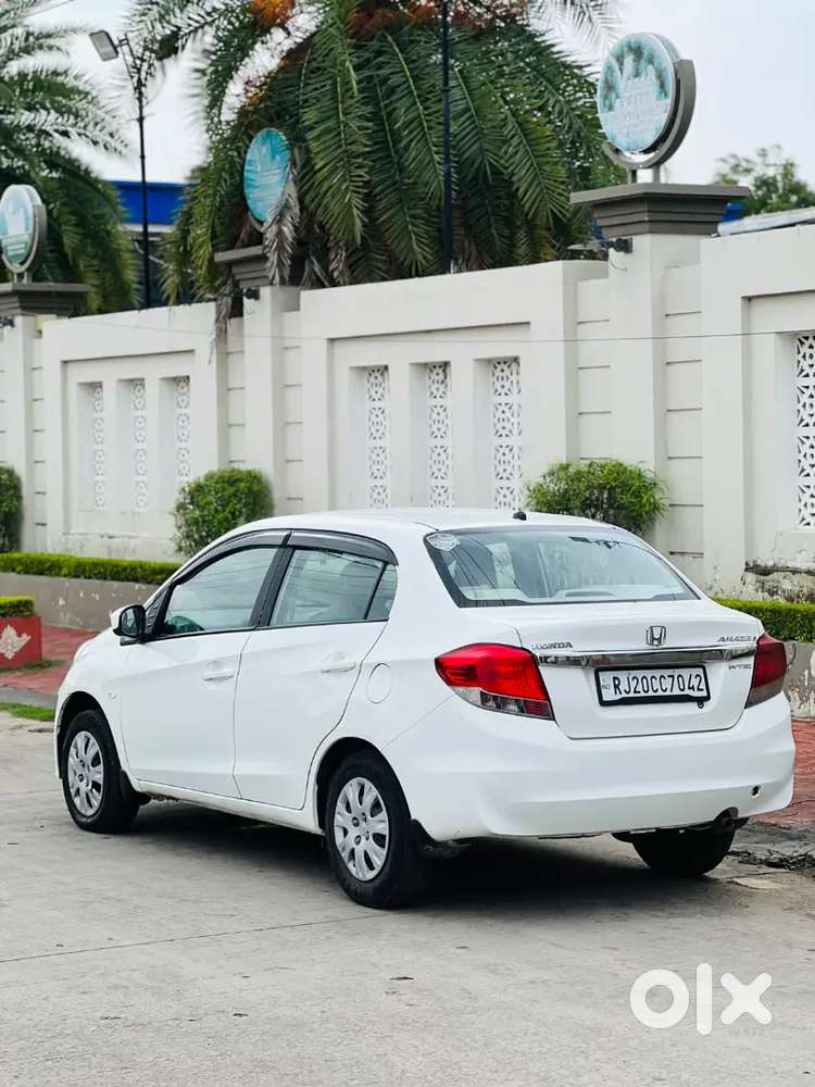Honda Amaze 2013 Petrol Manual Call