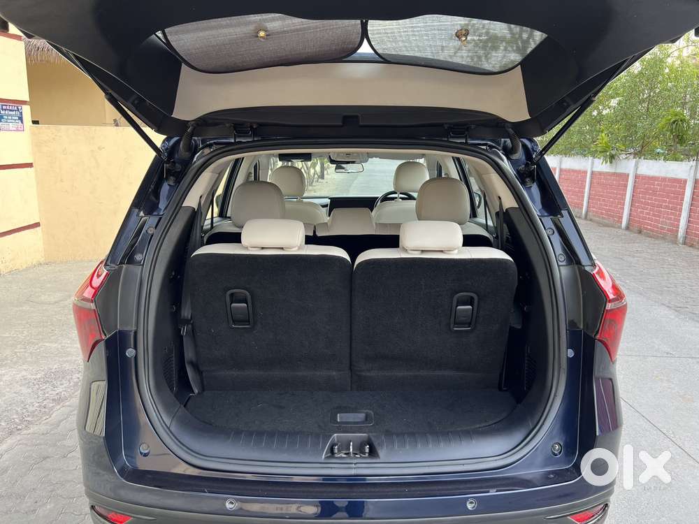Mahindra Xuv700 2.2 Ax 7 Diesel At Luxury Pack Str Awd, 2022, Diesel