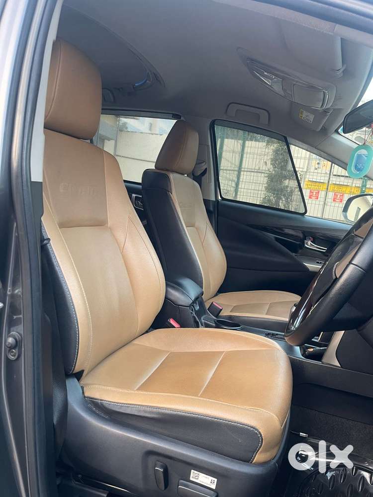 Toyota Innova Crysta 2.8z Automatic, 2022, Diesel